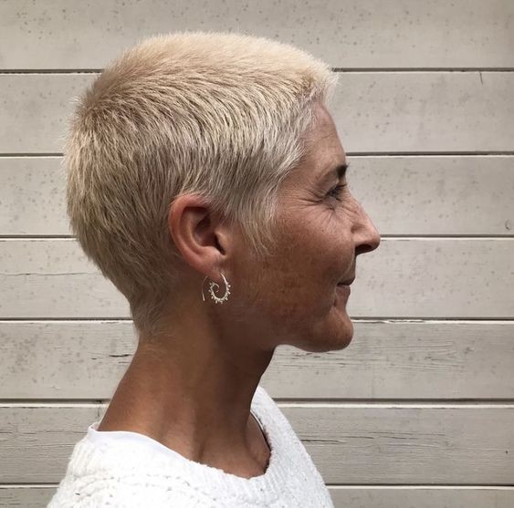22 styles de Buzz-Cuts à connaître avant de vous raser la tête 22