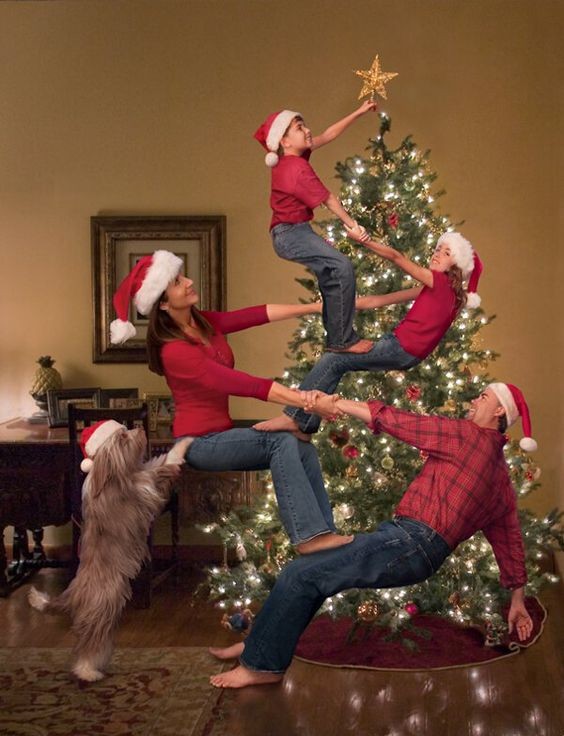 17 Idées de séances photos de famille à faire à Noël 7