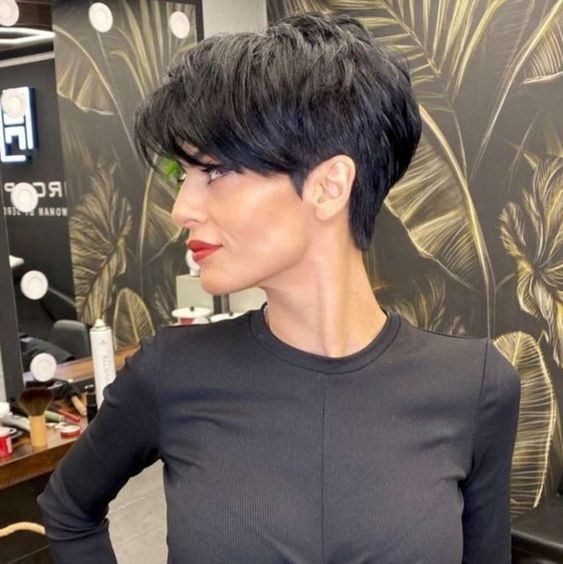19 idées de coupes très courtes pour femme 8 19 idées de coupes très courtes pour femme 8