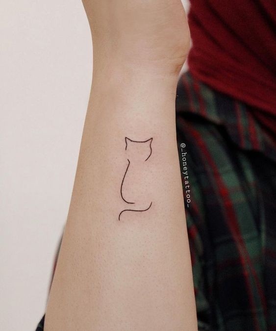 25 tatouages minimalistes à la fois élégants et discrets 1