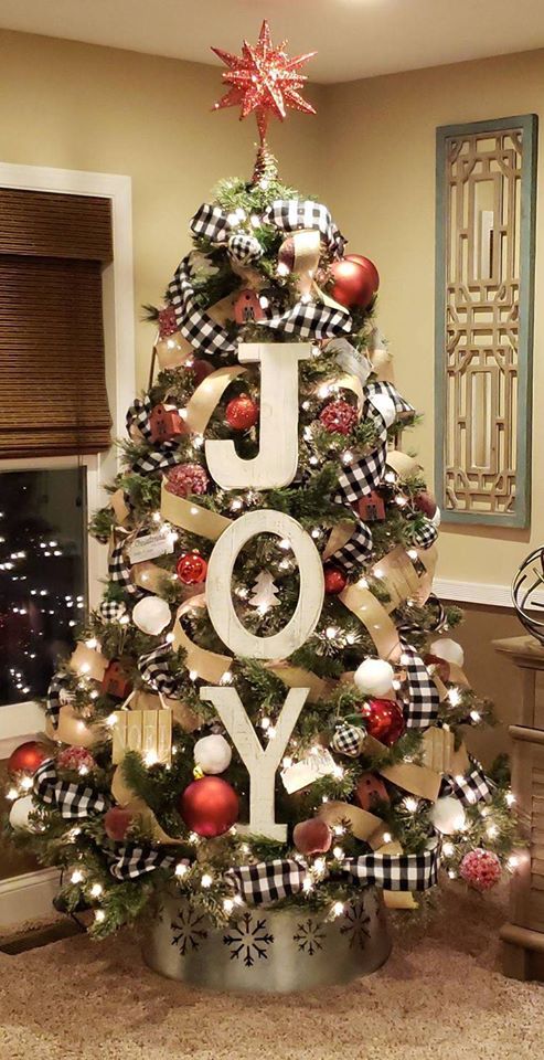 100 idées GÉNIALES pour décorer la maison à Noël 34