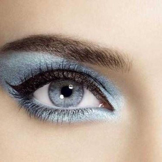 31 maquillages de mariée pour des yeux bleus éblouissants 22