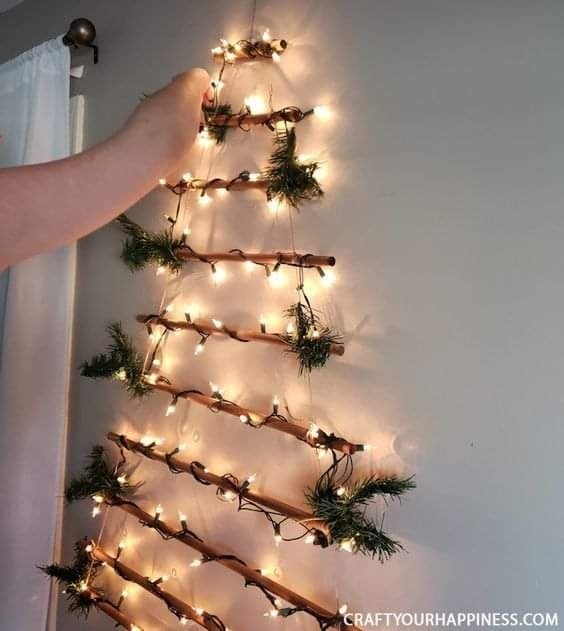 8 idées pour faire un sapin de Noël mural 2 8 idées pour faire un sapin de Noël mural 2