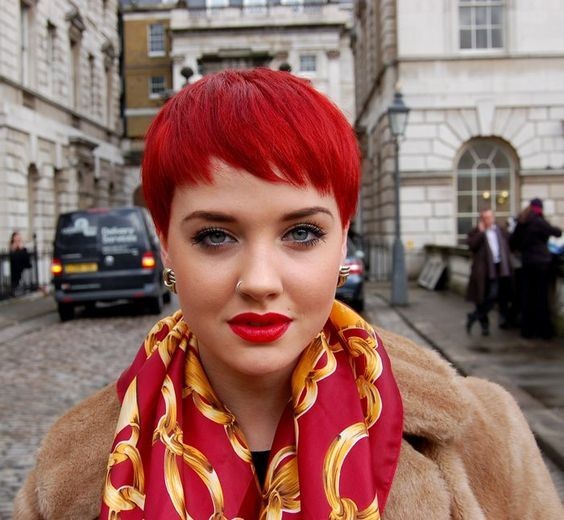 15 top idées de coiffures pour cheveux rouges 2