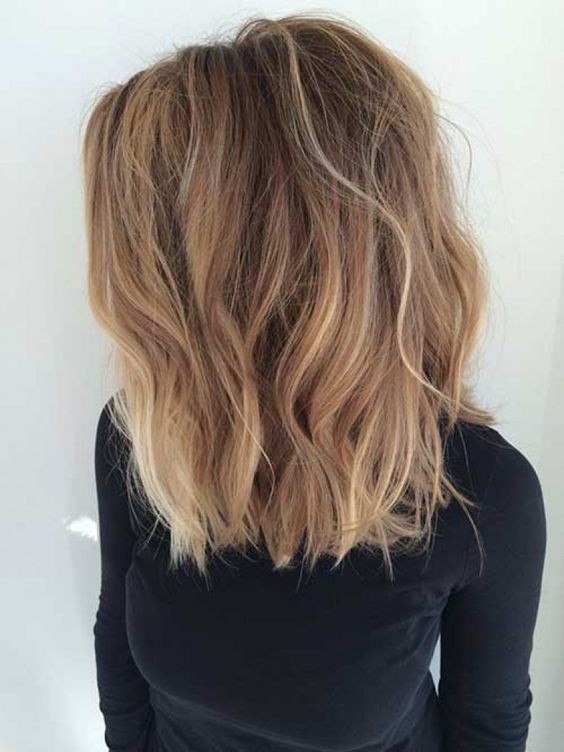 10 idées de coiffures pour cheveux blonds foncés 7