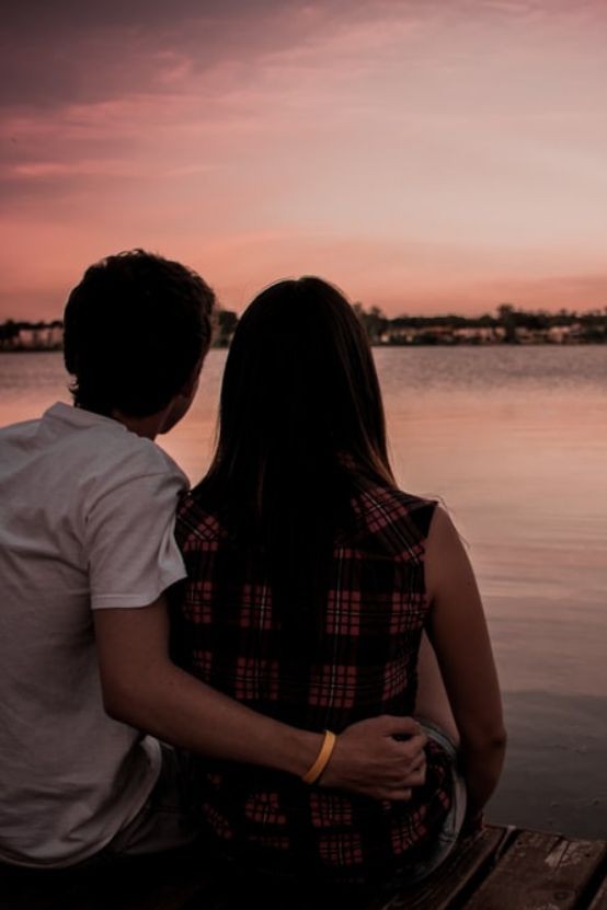 8 signes qui montrent une amitié amoureuse 2 8 signes qui montrent une amitié amoureuse 2