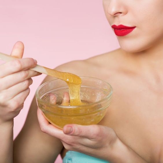 8 conseils pour une épilation à la cire sans douleur 3