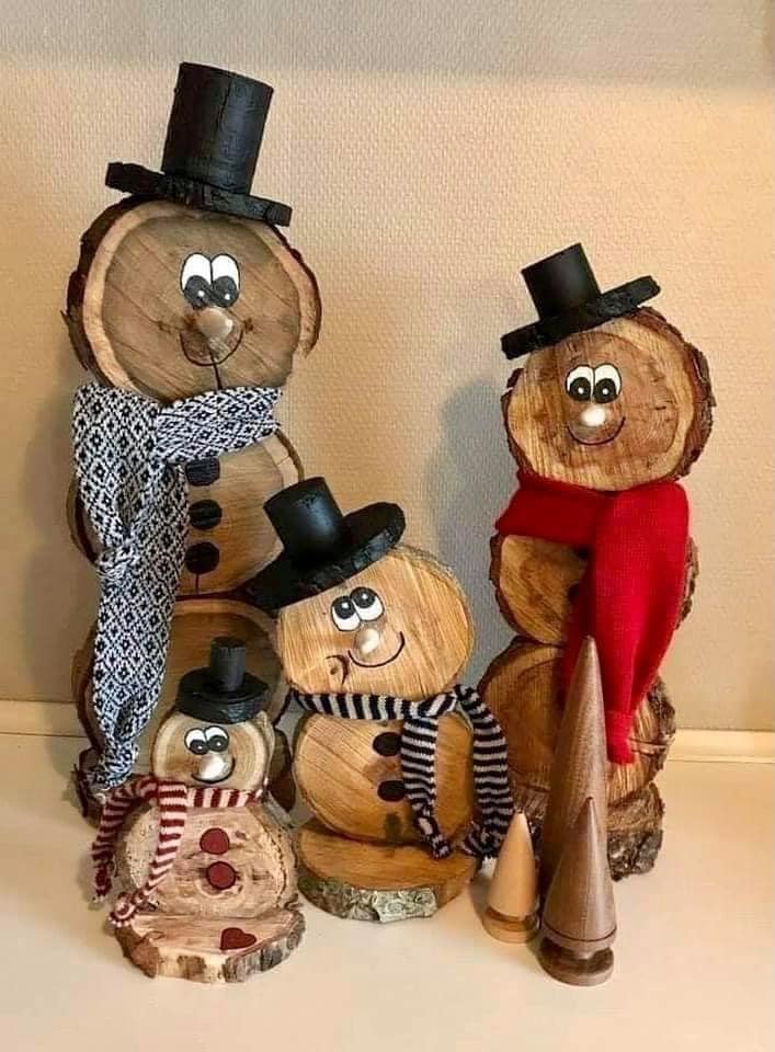 28 idées de décoration de Noël avec des bûches de bois 10 28 idées de décoration de Noël avec des bûches de bois 10