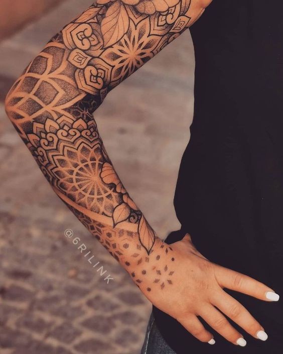 30 beaux tatouages ???mandala de bras pour femme 29 30 beaux tatouages ???mandala de bras pour femme 29