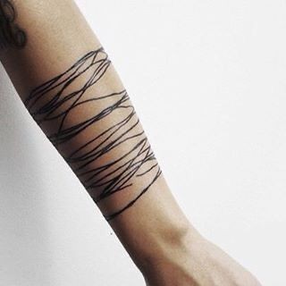 34 top idées de tatouages maori avant-bras 28