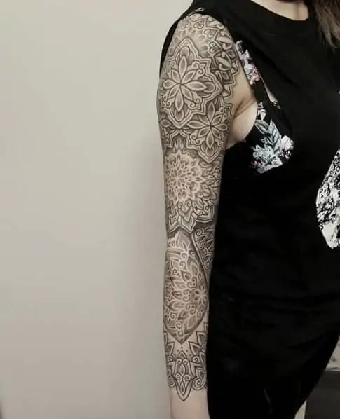 30 beaux tatouages ???mandala de bras pour femme 15 30 beaux tatouages ???mandala de bras pour femme 15