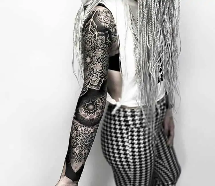 30 beaux tatouages ???mandala de bras pour femme 12 30 beaux tatouages ???mandala de bras pour femme 12