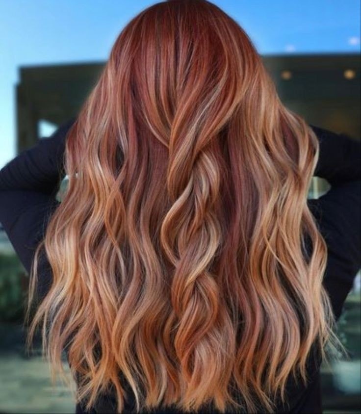 13 Couleurs de cheveux cuivrées avec mèches blondes 9 13 Couleurs de cheveux cuivrées avec mèches blondes 9