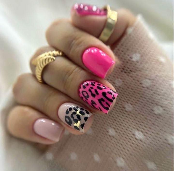 7 modèles d'ongles animaux print toujours à la mode 4