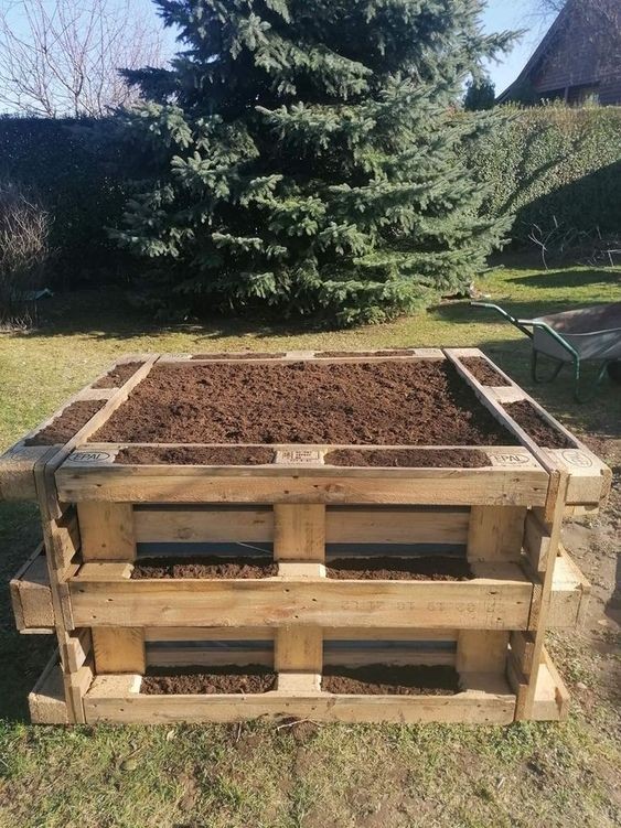 Potager en palette : 41 exemples de fabrications réussies pour t'inspirer 31 Potager en palette : 41 exemples de fabrications réussies pour t'inspirer 31