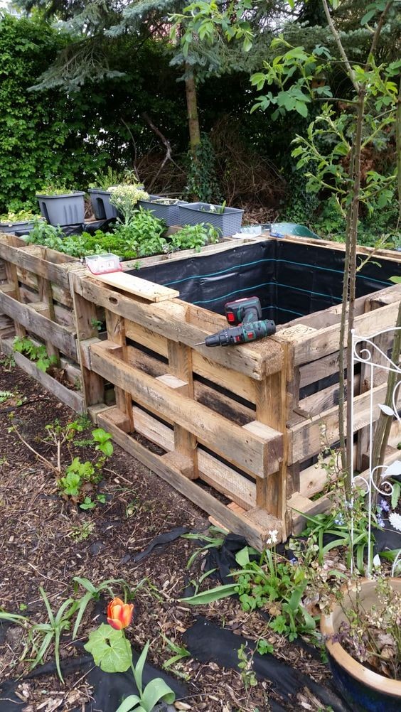 Potager en palette : 41 exemples de fabrications réussies pour t'inspirer 33 Potager en palette : 41 exemples de fabrications réussies pour t'inspirer 33