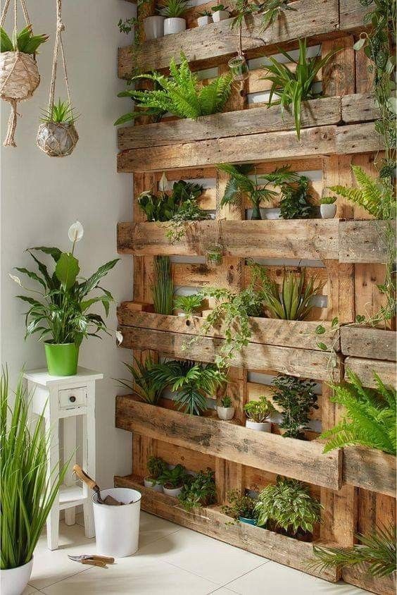 Potager en palette : 41 exemples de fabrications réussies pour t'inspirer 37 Potager en palette : 41 exemples de fabrications réussies pour t'inspirer 37