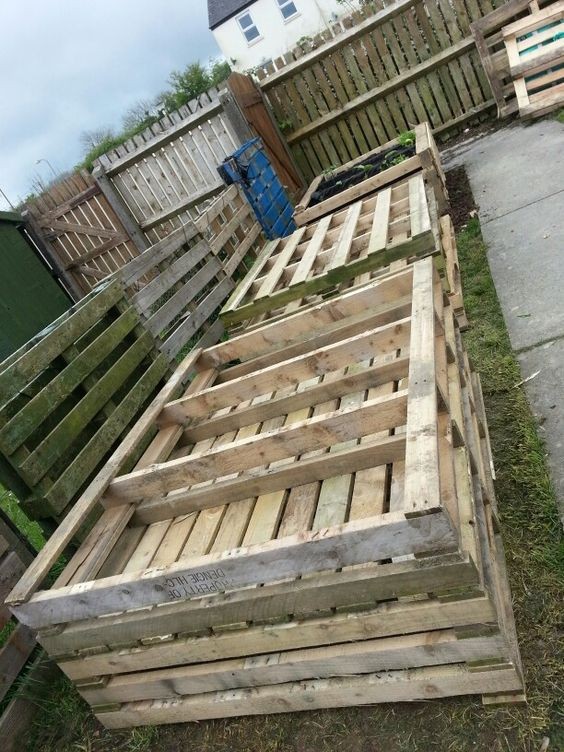 Potager en palette : 41 exemples de fabrications réussies pour t'inspirer 23 Potager en palette : 41 exemples de fabrications réussies pour t'inspirer 23