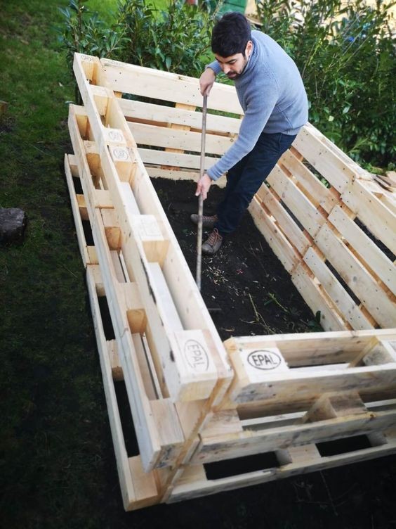 Potager en palette : 41 exemples de fabrications réussies pour t'inspirer 21 Potager en palette : 41 exemples de fabrications réussies pour t'inspirer 21