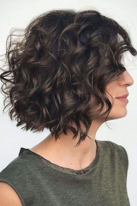 17 Magnifiques coupes de cheveux avec des boucles 6