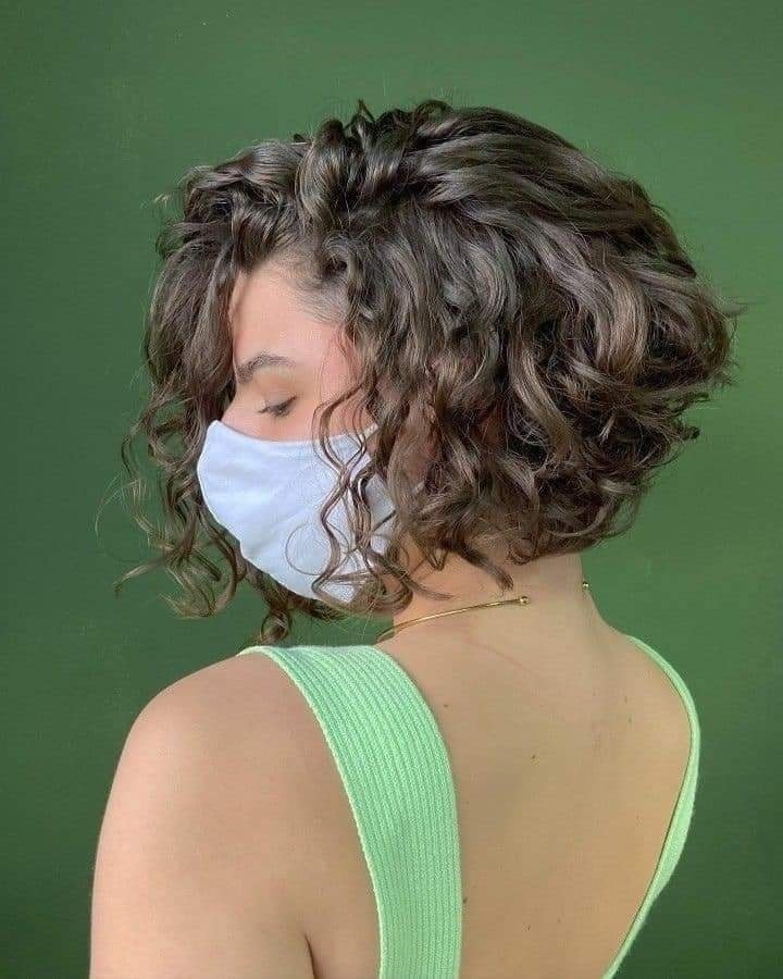 17 Magnifiques coupes de cheveux avec des boucles 17