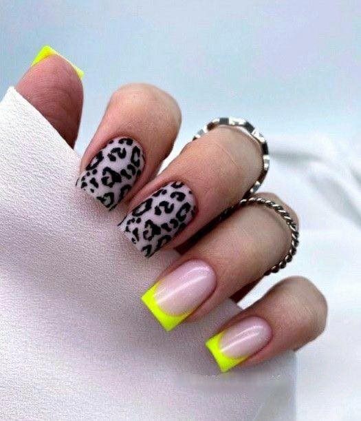 7 modèles d'ongles animaux print toujours à la mode 2