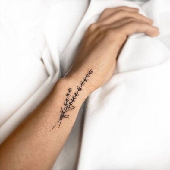 20 idées de tatouages subtils qui ont du sens 6 20 idées de tatouages subtils qui ont du sens 6
