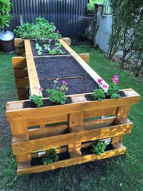 Potager en palette : 41 exemples de fabrications réussies pour t'inspirer 17 Potager en palette : 41 exemples de fabrications réussies pour t'inspirer 17