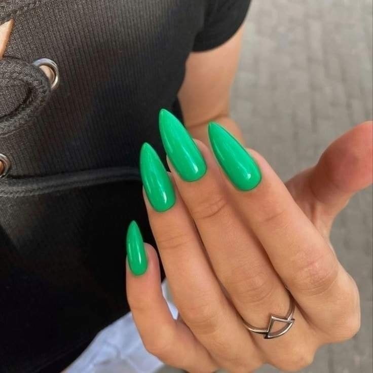 15 Tons Verts pour vos Ongles 9 15 Tons Verts pour vos Ongles 9