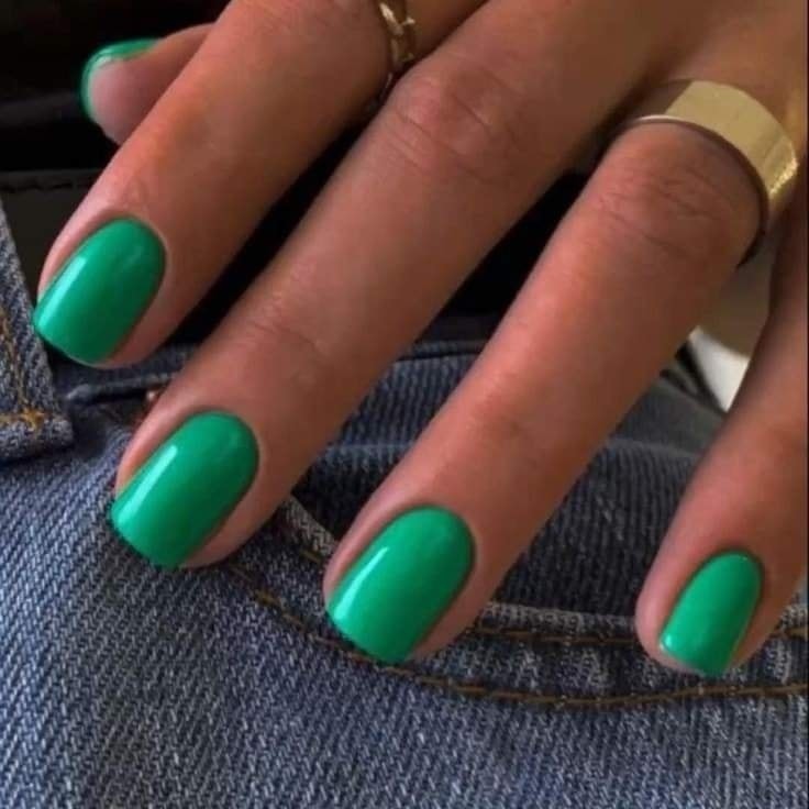 15 Tons Verts pour vos Ongles 13 15 Tons Verts pour vos Ongles 13