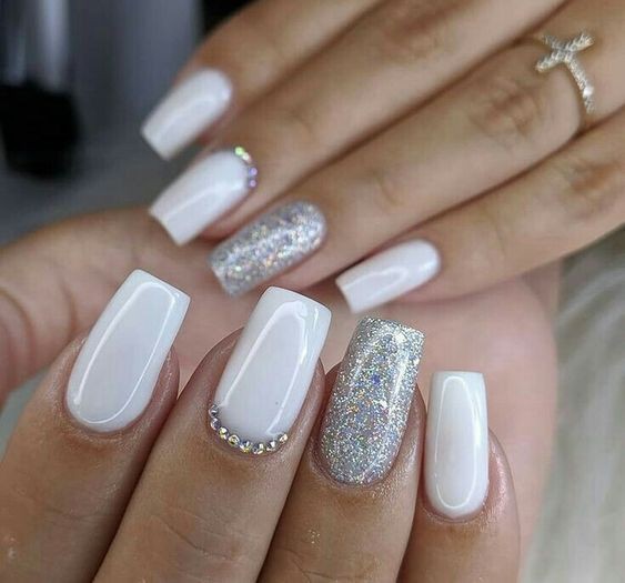 19 Top idées de vernis à ongles blancs style Milky Nails 7 19 Top idées de vernis à ongles blancs style Milky Nails 7