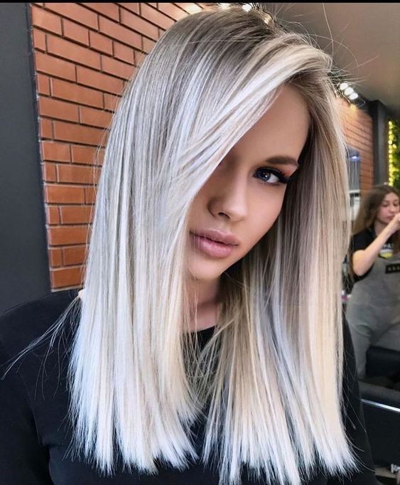 23 Balayages sur cheveux blancs qui rendent une femme irrésistible 2 23 Balayages sur cheveux blancs qui rendent une femme irrésistible 2