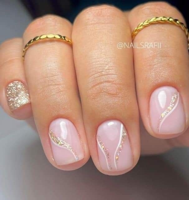 25 Magnifiques modèles sur de petits ongles 24 25 Magnifiques modèles sur de petits ongles 24