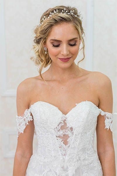 28 Coiffures de mariage envoutantes pour demoiselle d'honneur 24 28 Coiffures de mariage envoutantes pour demoiselle d'honneur 24