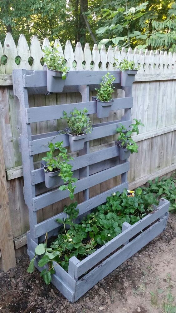 29 Jardinières en bois faciles à faire avec des palettes récupérées 4 29 Jardinières en bois faciles à faire avec des palettes récupérées 4