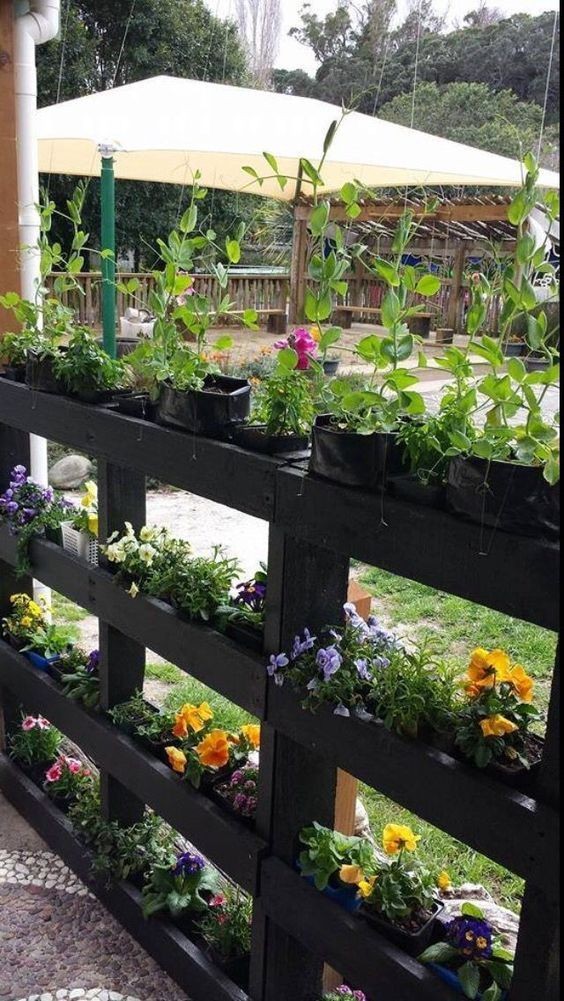 29 Jardinières en bois faciles à faire avec des palettes récupérées 26 29 Jardinières en bois faciles à faire avec des palettes récupérées 26