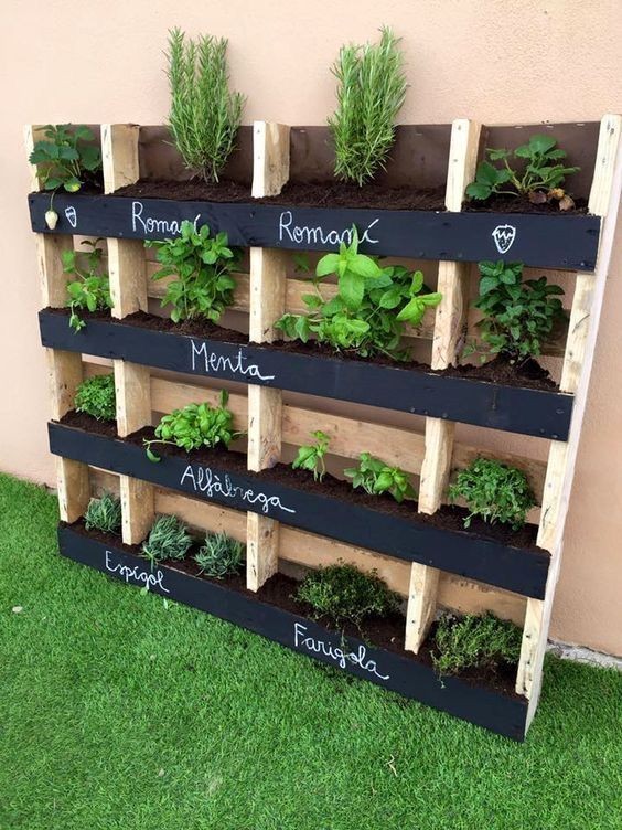 29 Jardinières en bois faciles à faire avec des palettes récupérées 10 29 Jardinières en bois faciles à faire avec des palettes récupérées 10