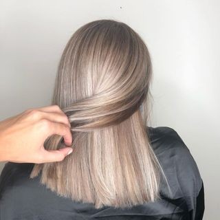 34 idées de couleurs de mèches blond cendré 16