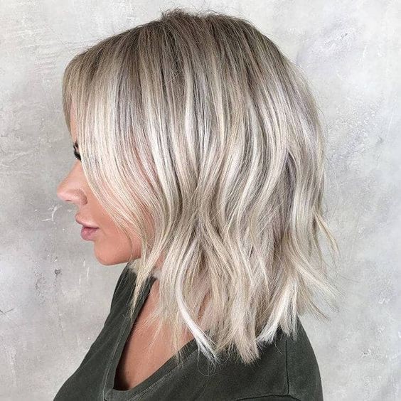 34 idées de couleurs de mèches blond cendré 30