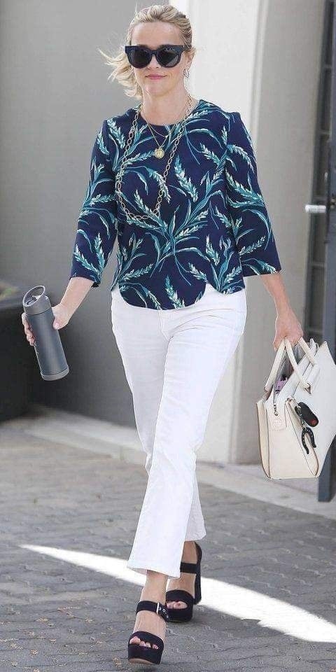 35 Tenues inspirées pour femme à partir de 50 ans 25 35 Tenues inspirées pour femme à partir de 50 ans 25