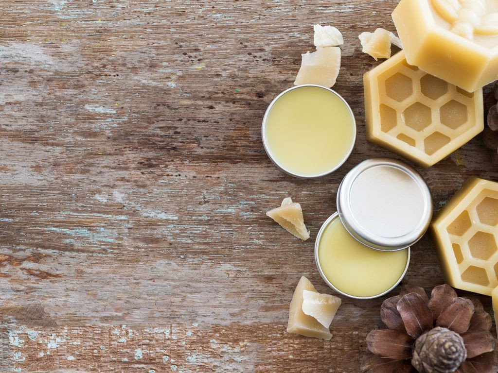 6 recettes pour faire son baume à lèvres maison 1 6 recettes pour faire son baume à lèvres maison 1