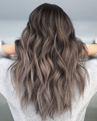 77 Nuances de Couleurs de Cheveux Châtain Clair 60 77 Nuances de Couleurs de Cheveux Châtain Clair 60