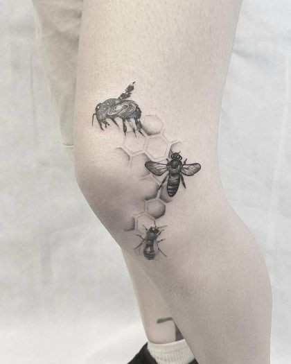9 Top idées de Tatouages Abeille 29 9 Top idées de Tatouages Abeille 29