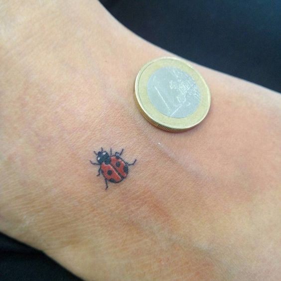 9 Top idées de Tatouages Coccinelle 35 9 Top idées de Tatouages Coccinelle 35