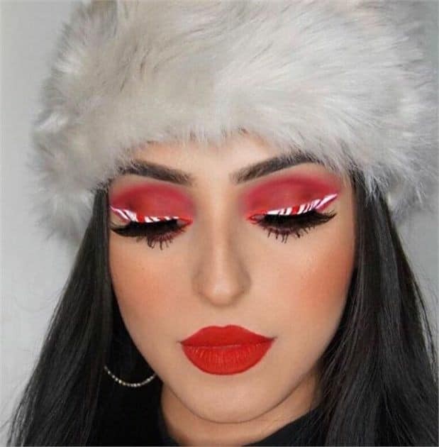 8 Maquillages de Noël original pour célébrer Noël en beauté 4 8 Maquillages de Noël original pour célébrer Noël en beauté 4