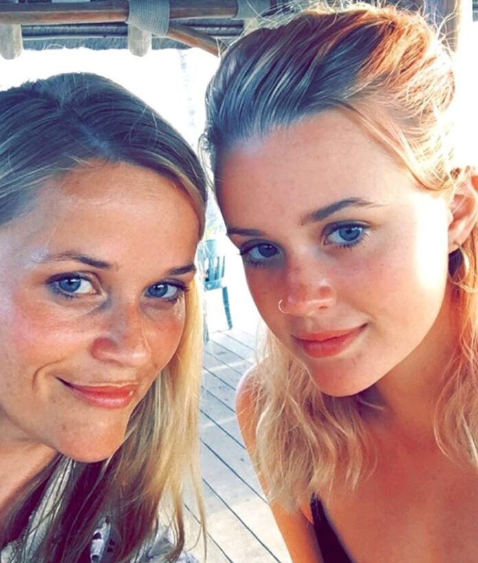 11 photos de mères et de filles qui semblent avoir le même âge 1