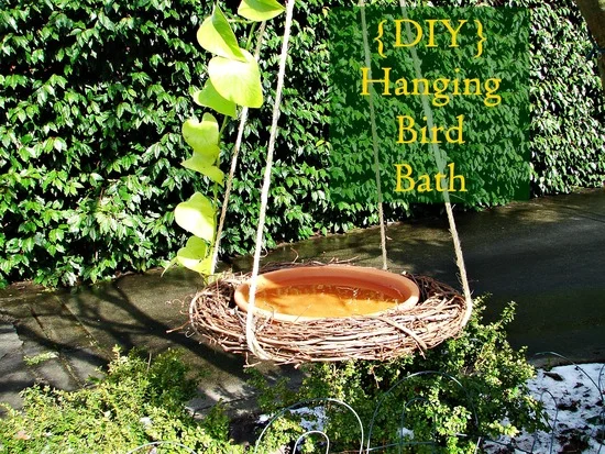 32 idées géniales pour embellir votre jardin avec un budget limité 6 hanging bird bath
