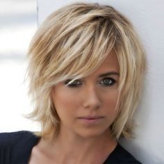 Les 39 plus belles coupes et coiffures pour cheveux mi-longs 11 Les 39 plus belles coupes et coiffures pour cheveux mi-longs 11