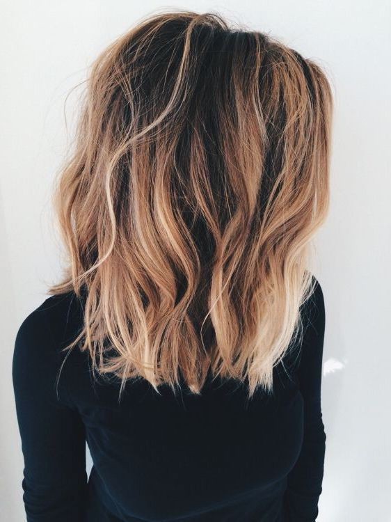 Les 39 plus belles coupes et coiffures pour cheveux mi-longs 27 Les 39 plus belles coupes et coiffures pour cheveux mi-longs 27