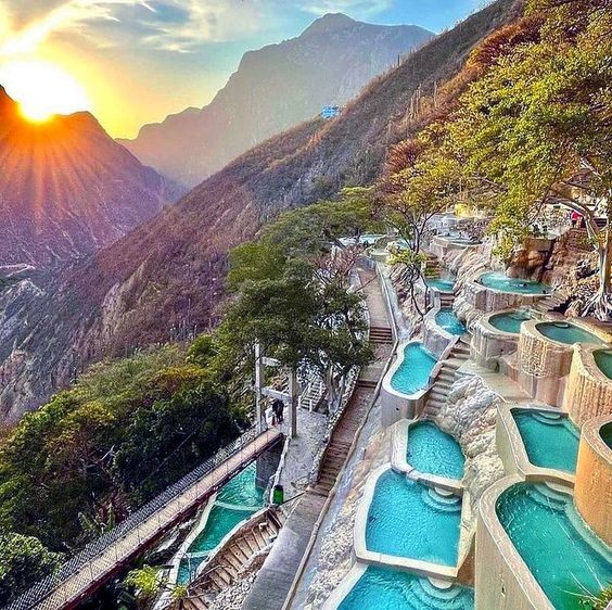 Tolantongo grutas : Un paradis aquatique aux allures de carte postale 10